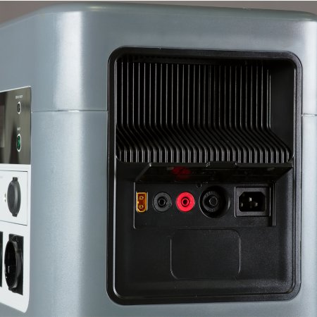 Портативная электростанция FUBAG AS 4800i (аккумулятор LiFePO4) в Новороссийске фото