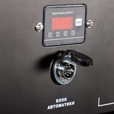 Бензиновый генератор с электростартером и коннектором автоматики FUBAG BS 7500 A ES в Новороссийске фото